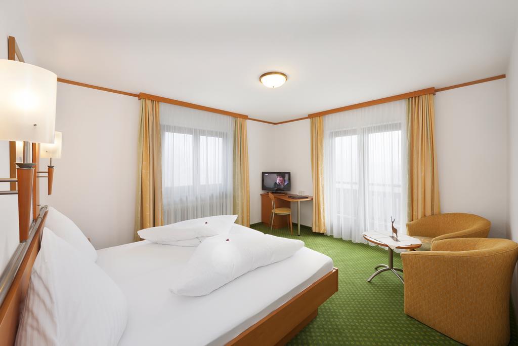 Ferienhotel Tyrol Soell Am Wilden Kaiser Værelse billede