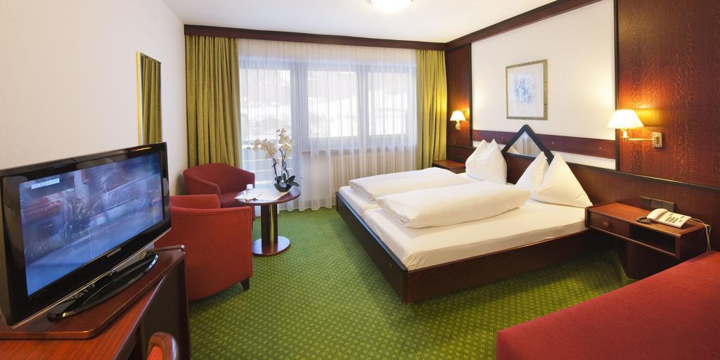 Ferienhotel Tyrol Soell Am Wilden Kaiser Værelse billede